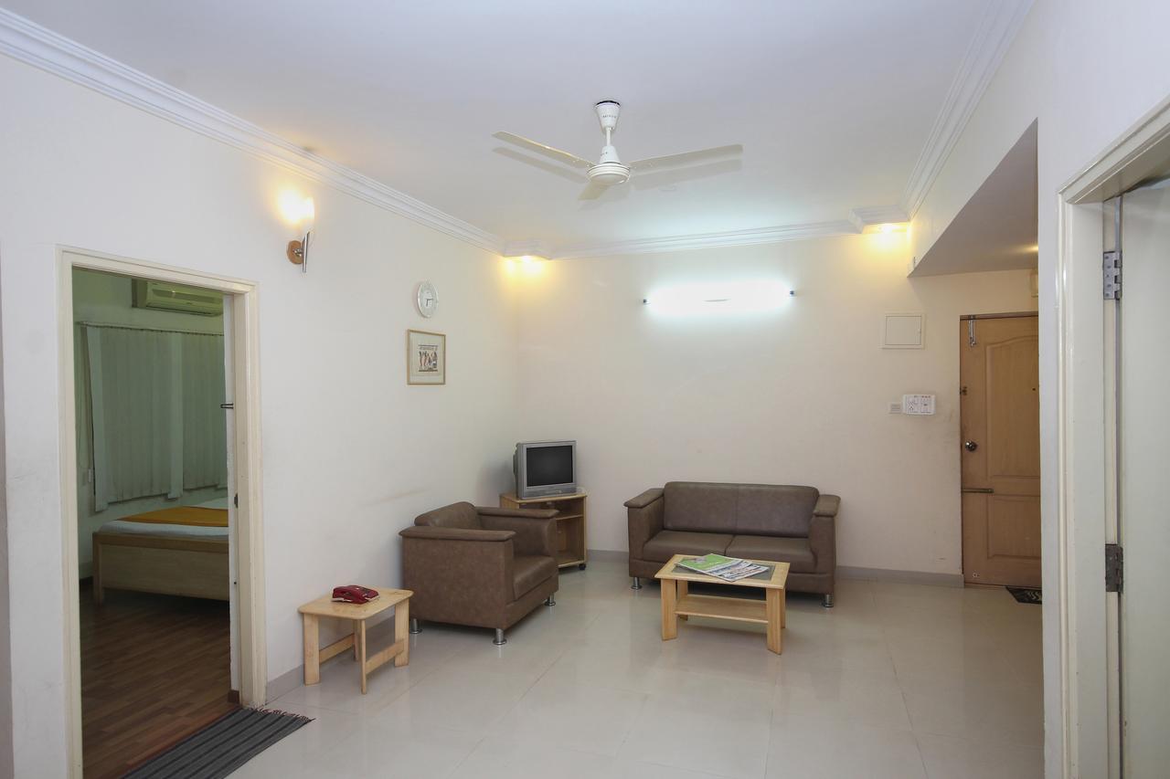 Oyo 5934 Lokaz Hotel บังกาลอร์ ภายนอก รูปภาพ